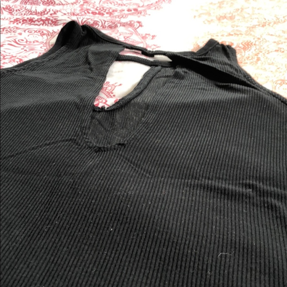 AE Ribbed Tank - Picture 2 of 2